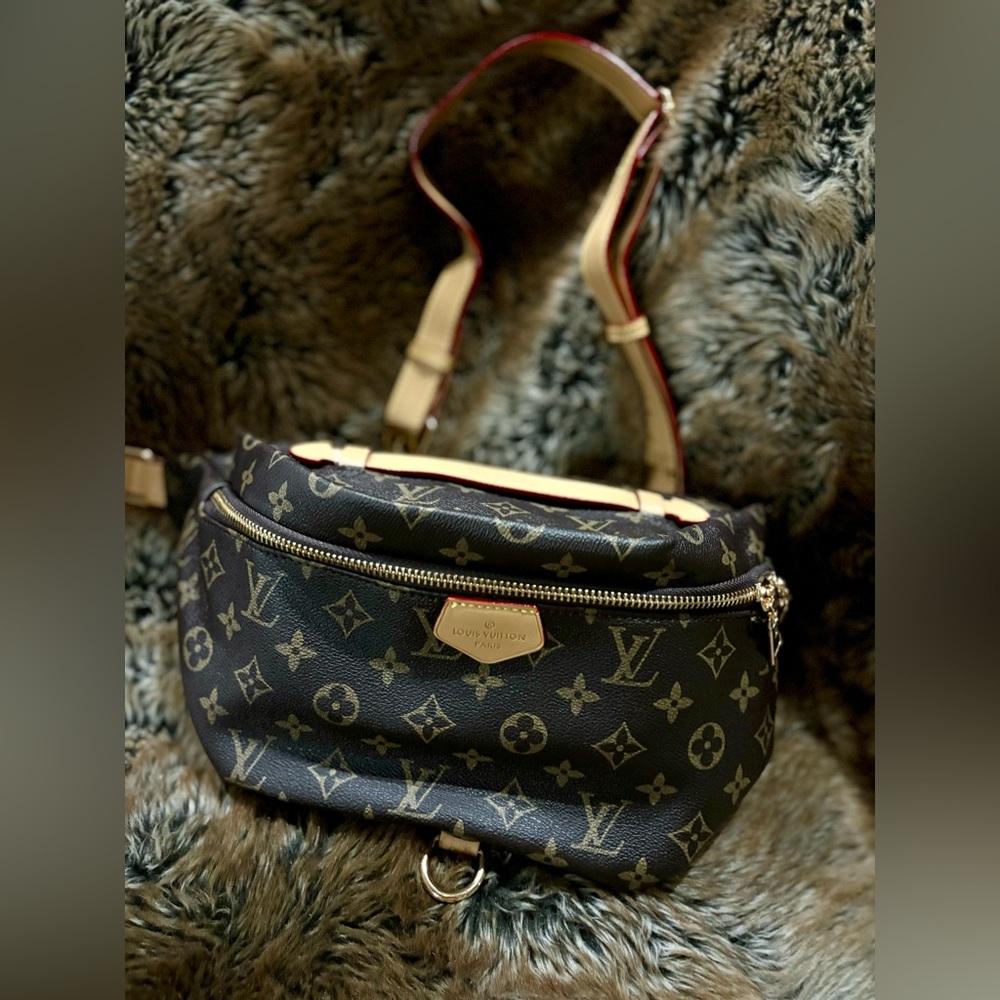 LOUIS VUITTON BUMBAG